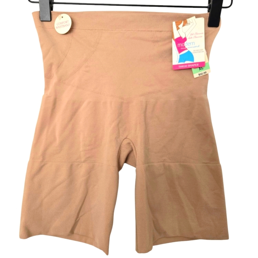NWT Modern Movements Women's Tan Shorts Size XL